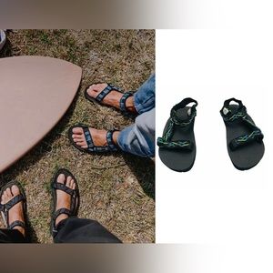 TEVA Black Bass Travel Sandals Hook and Loop